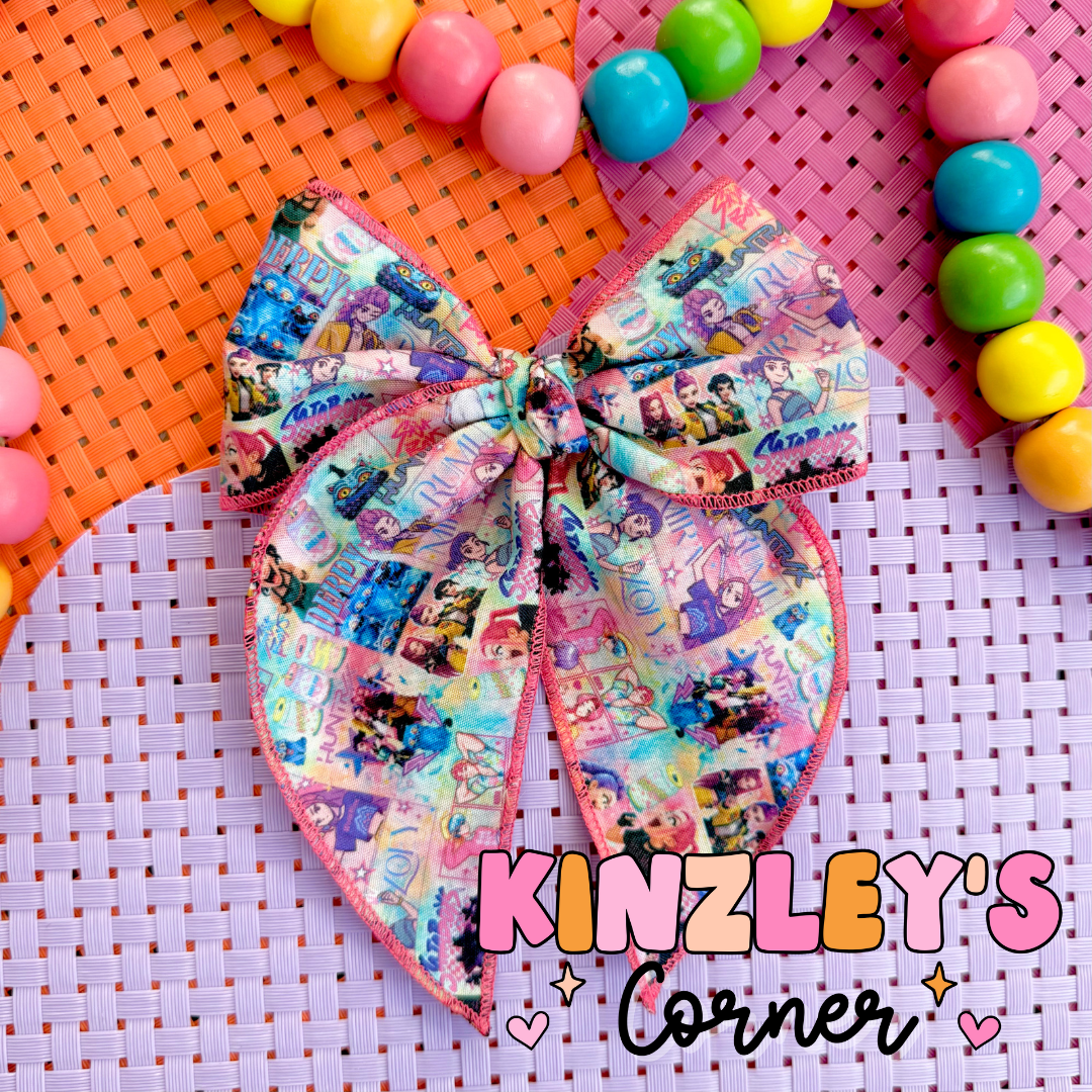 Pink K-Pop Comics Hallie