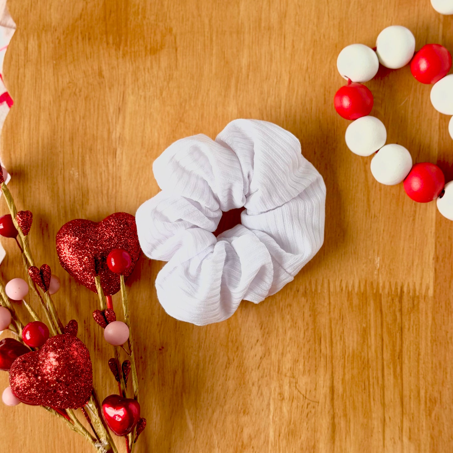 Thin Rib White Scrunchie