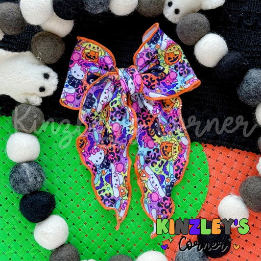 HK Spooky Leopard Hallie