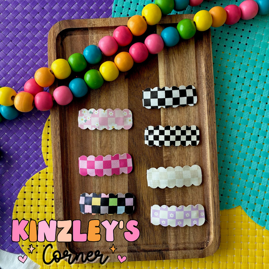 Checkered Snap Clips