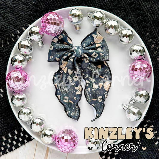 Poppin' Bottles Hallie