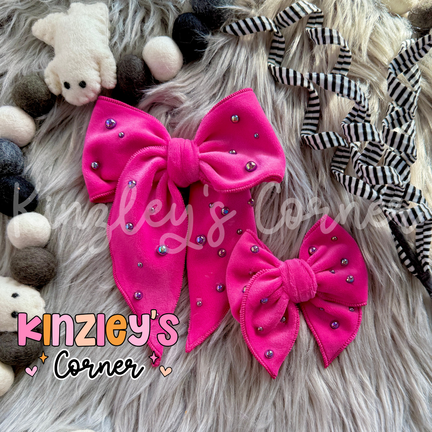 Glitz & Ghouls Pearl Hallie